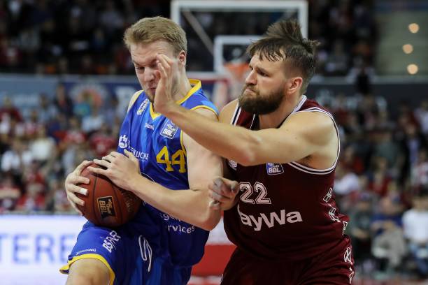 19岁的李 19岁的李