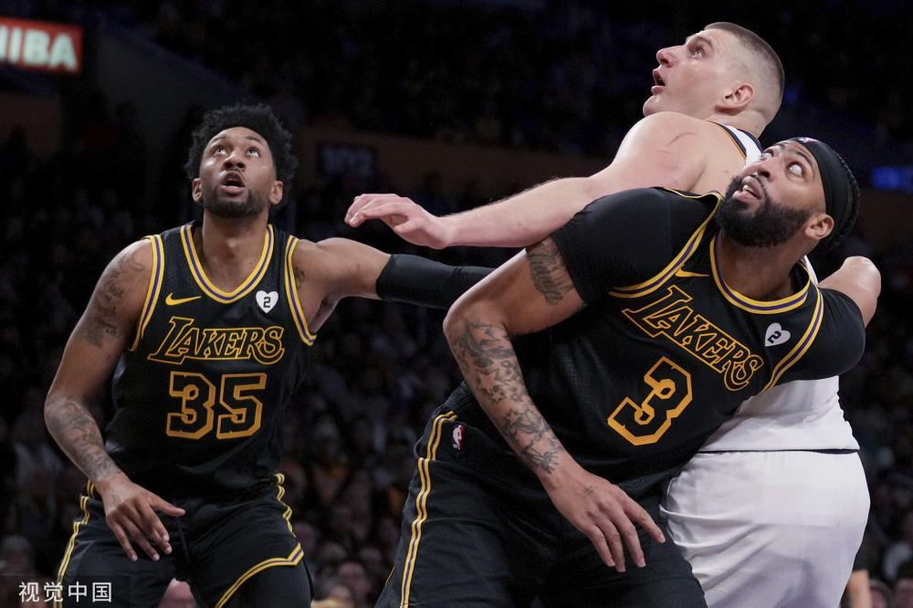 显得无懈可 显得无懈可