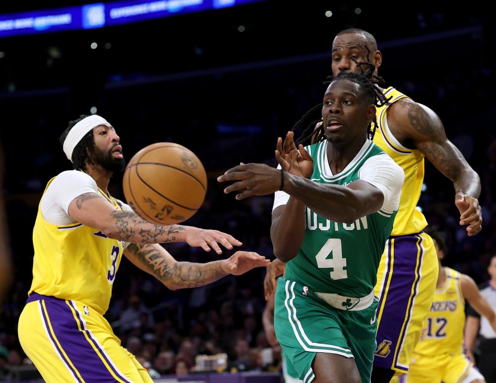 我们拭目以 我们拭目以