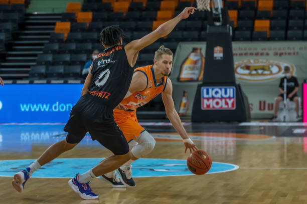 优异表现 优异表现